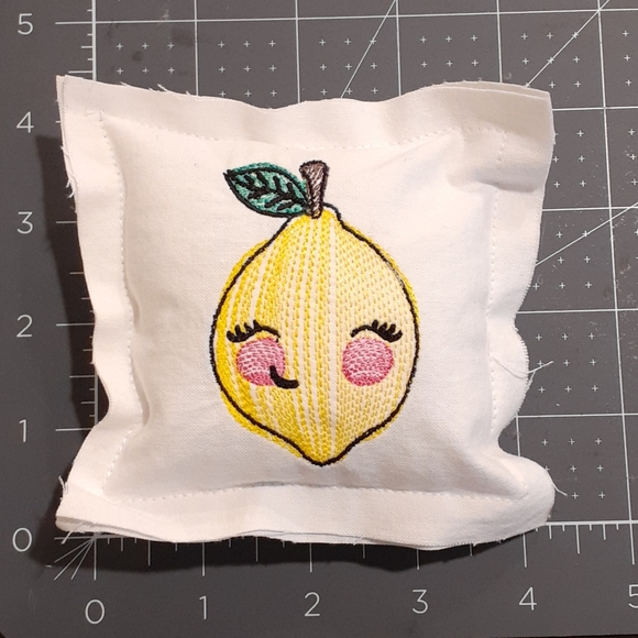 Mini Lemon Pillow - Embroidered - Picture 2 of 2